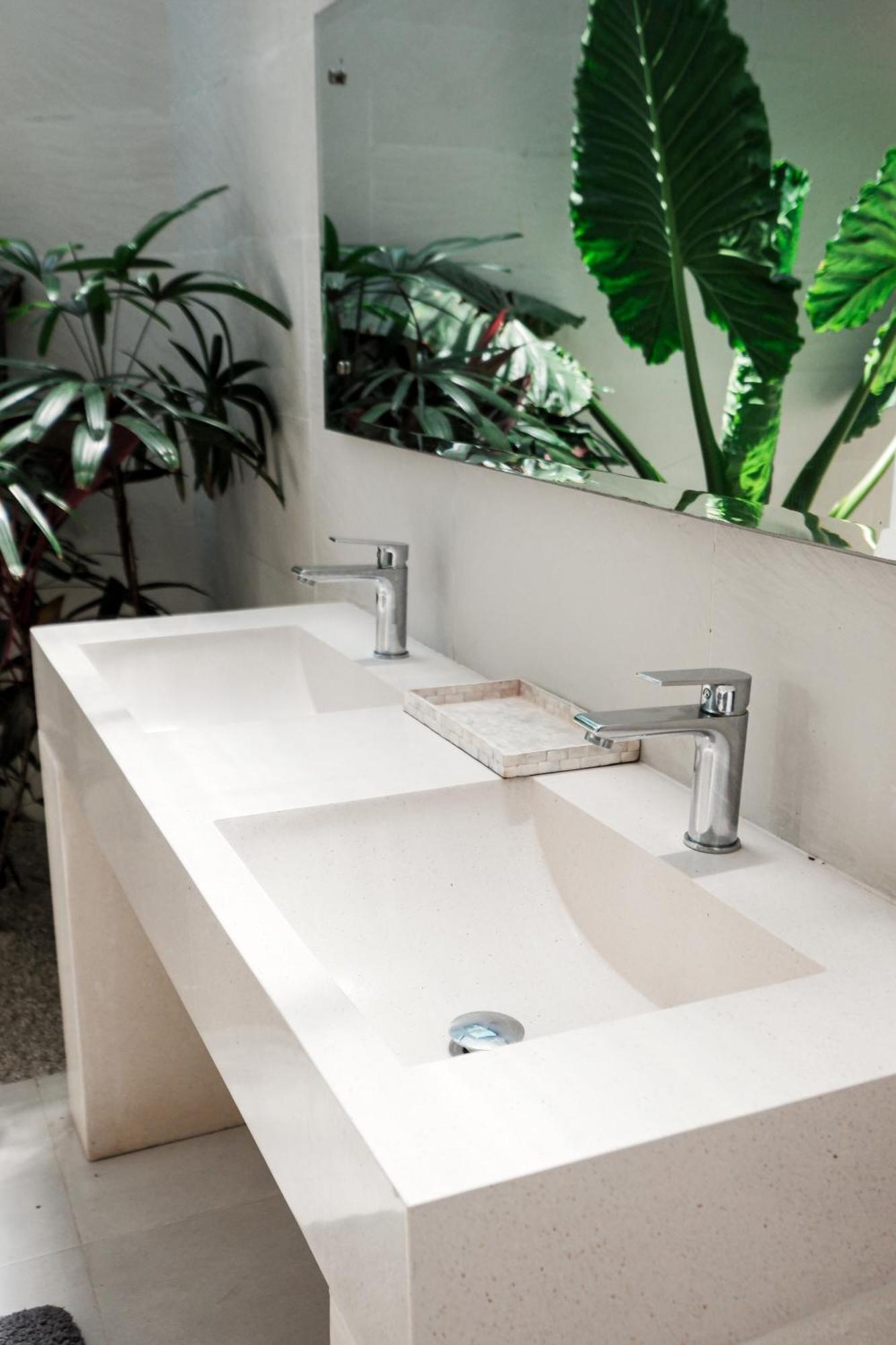 Villa Comfortable 5 Bedroom In By Nami Bali