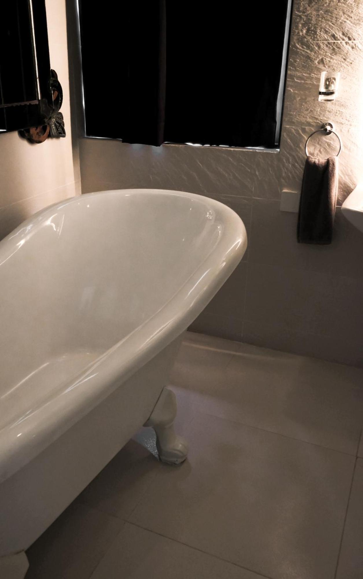 Comfortable 5 Bedroom In By Nami Bali Villa